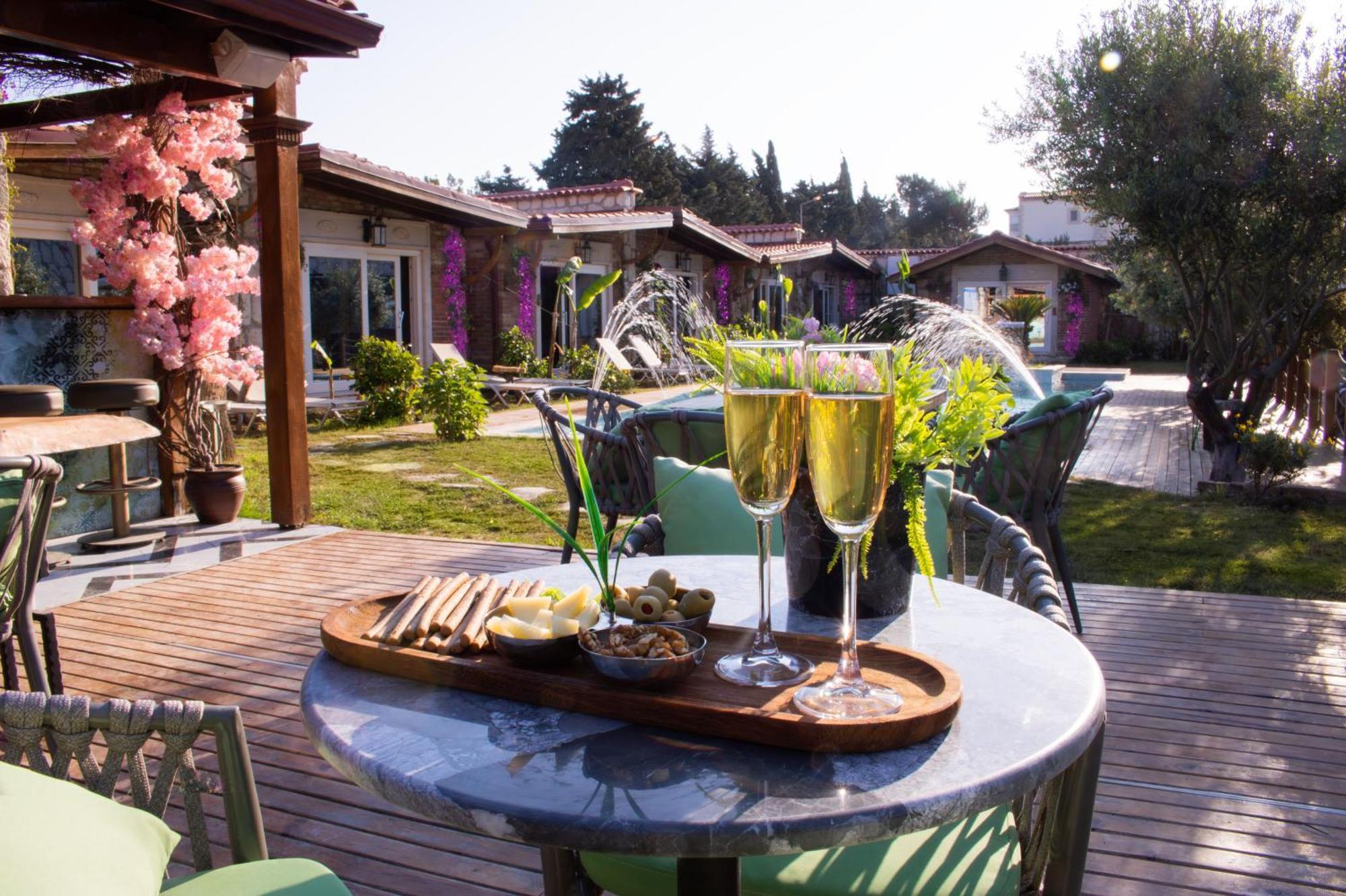 Etiz Hotels Alacati Çeşme Esterno foto